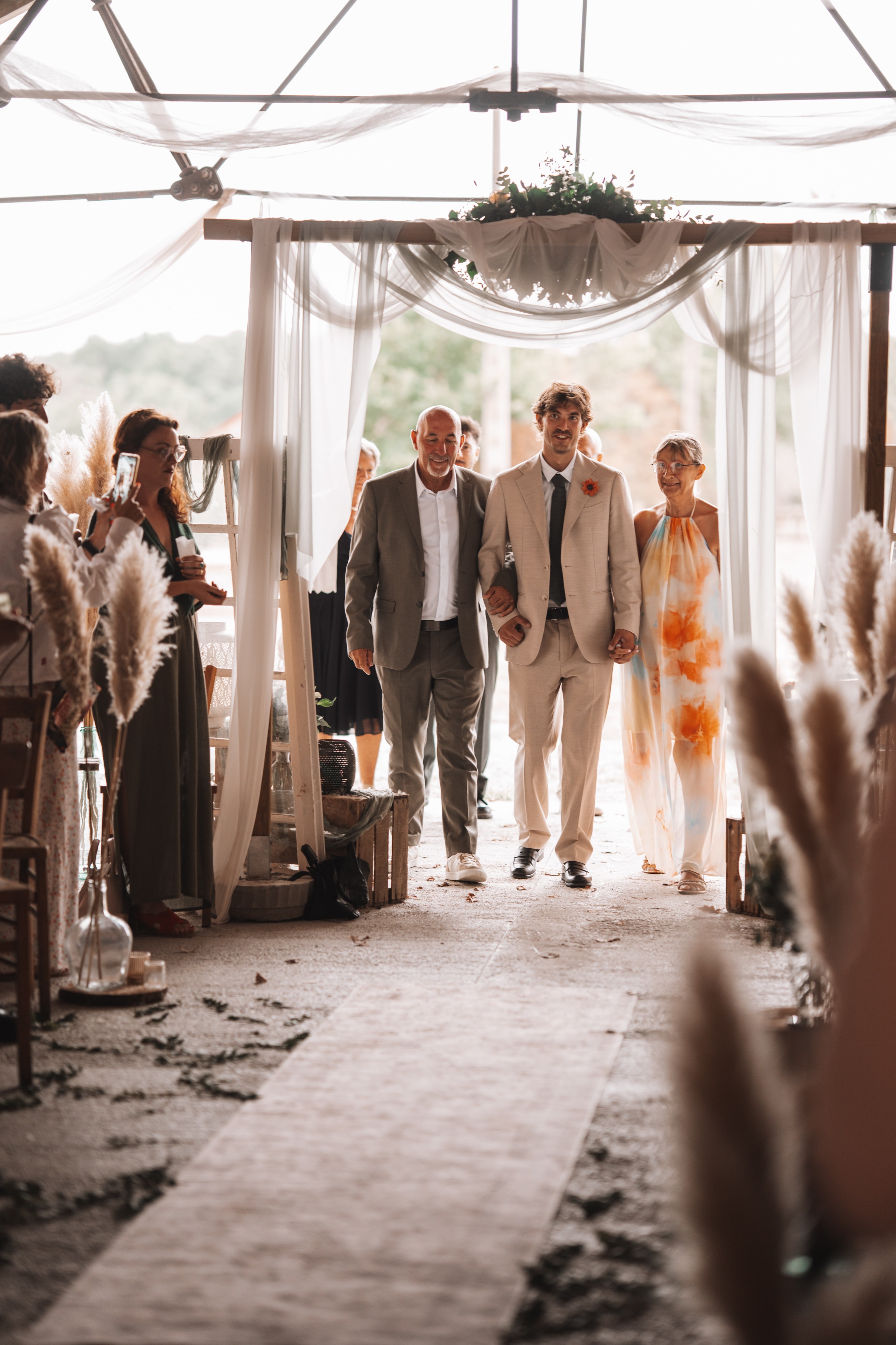 Entree du marie mariage laique rayon de sologne