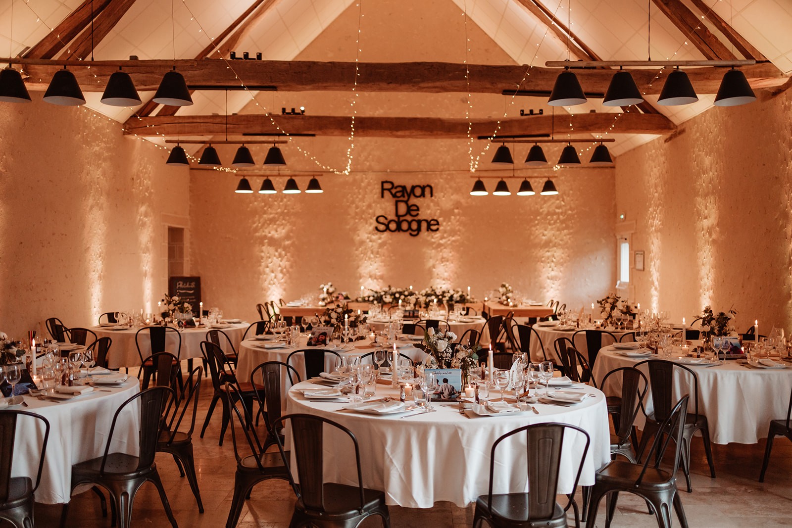 Moonrise photography mariage deco salle poutre hauteur 7m rayon de solgone